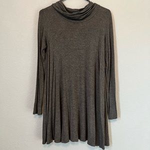 Flowy grey cowl neck